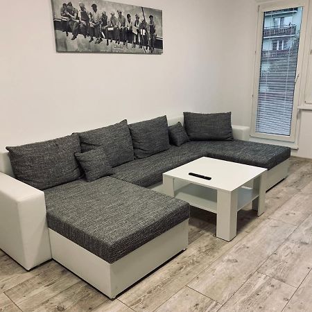 Cajkovskeho 13 Apartment Martin Ngoại thất bức ảnh