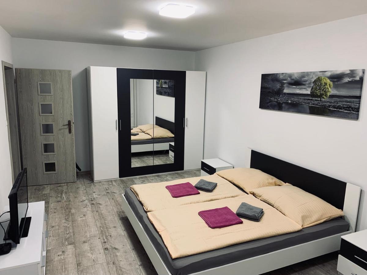 Cajkovskeho 13 Apartment Martin Ngoại thất bức ảnh